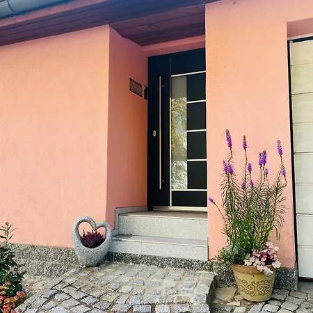 Fuchsbau Fuer Naturliebhaber Und Biker Appartement *